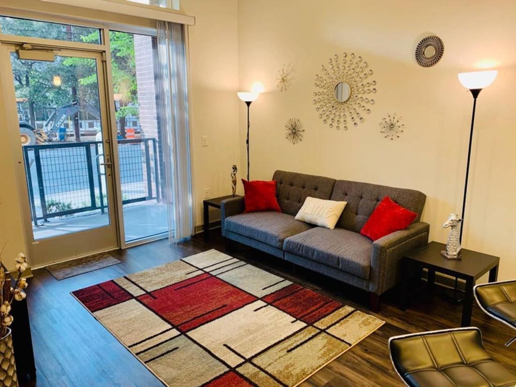 Downtown Apt Free Parking - Pool - Gym - Fully Kitchen هيوستن المظهر الخارجي الصورة